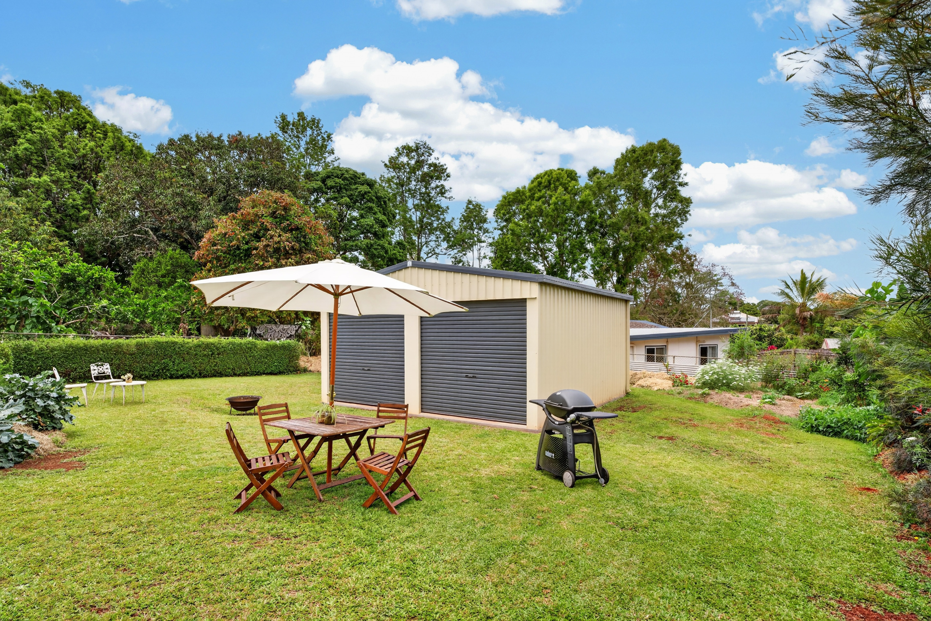 91 Robert Street, Atherton