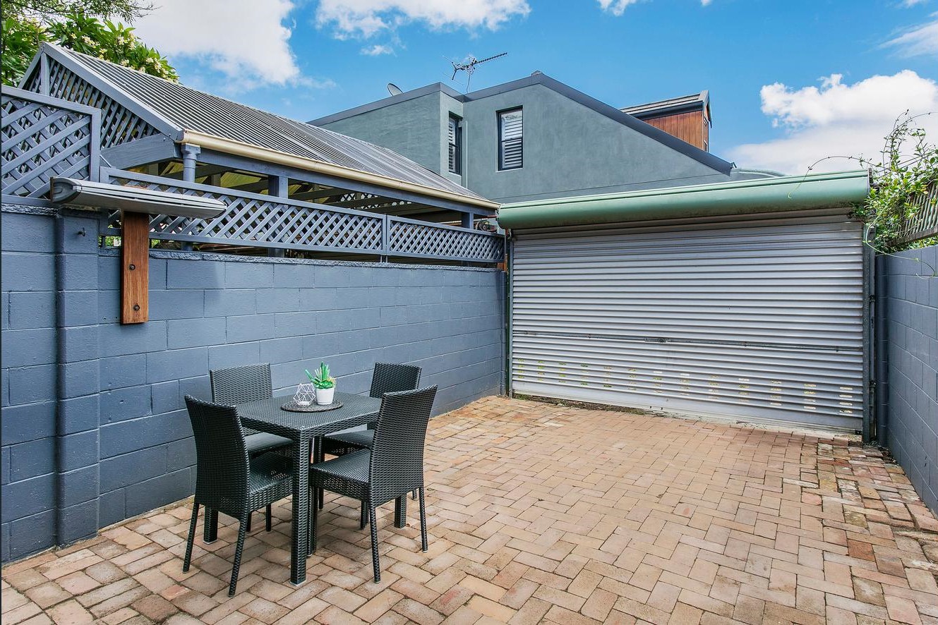 725 South Dowling Street REDFERN, NSW 2016 Oxford Real Estate Agency