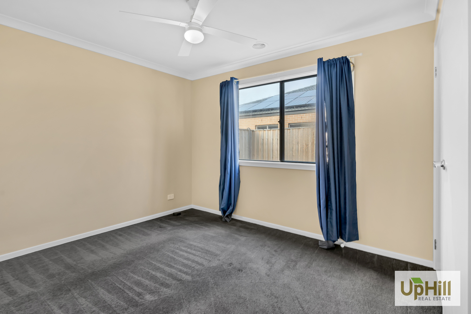 10 Carisbrooke Way, Clyde North Uphill Real Estate