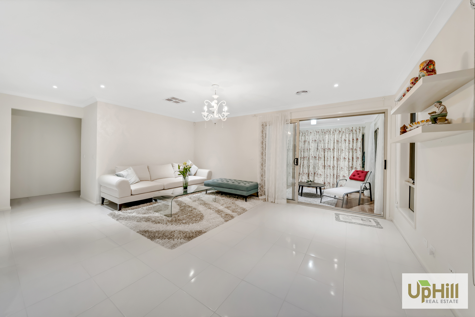 18 RIVERSTONE BLVD, Clyde North Uphill Real Estate