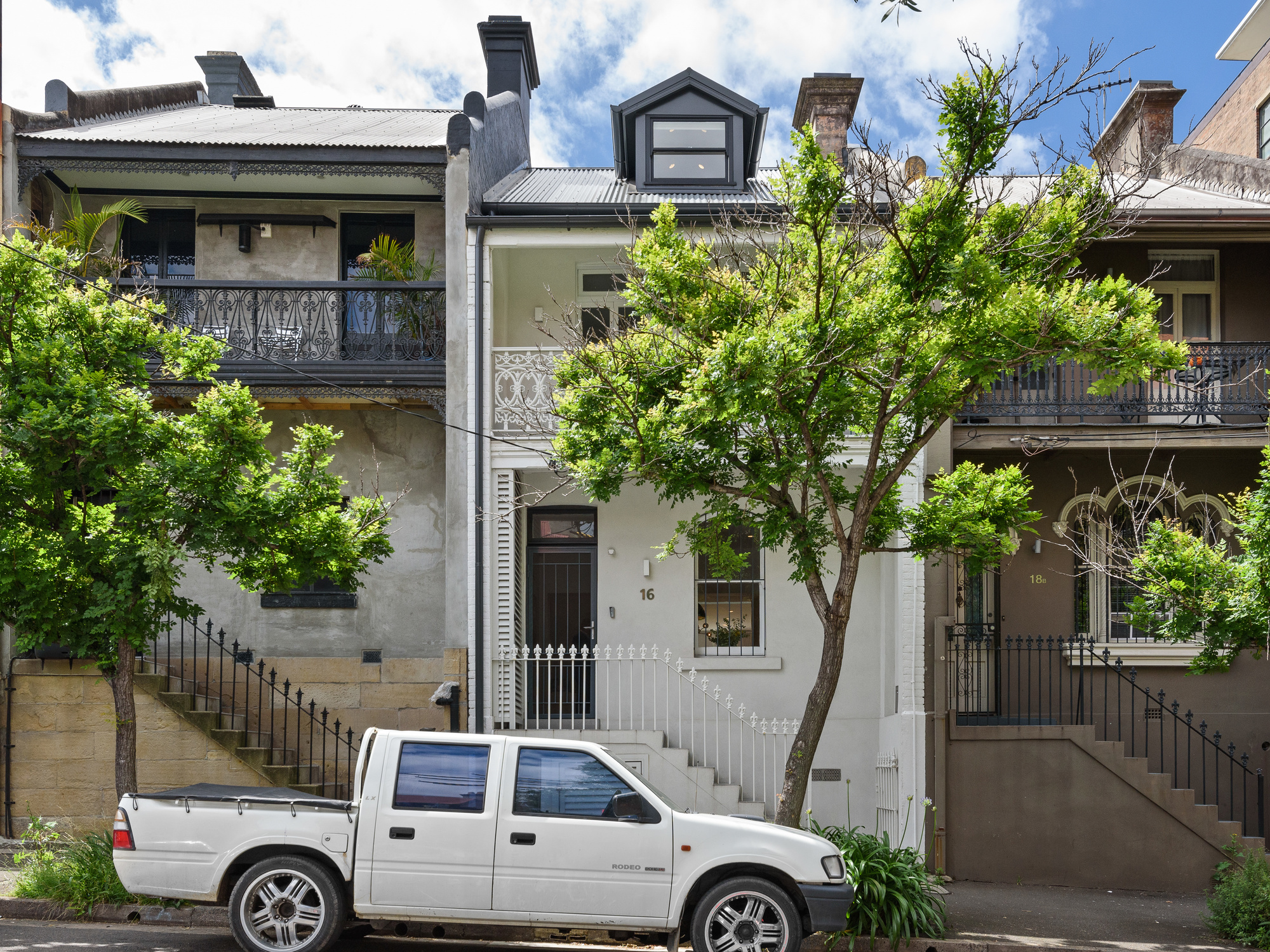 16 Bellevue Street SURRY HILLS, NSW 2010 Oxford Real Estate Agency 16 Bellevue Street SURRY HILLS, NSW 2010 Oxford Real Estate Agency
