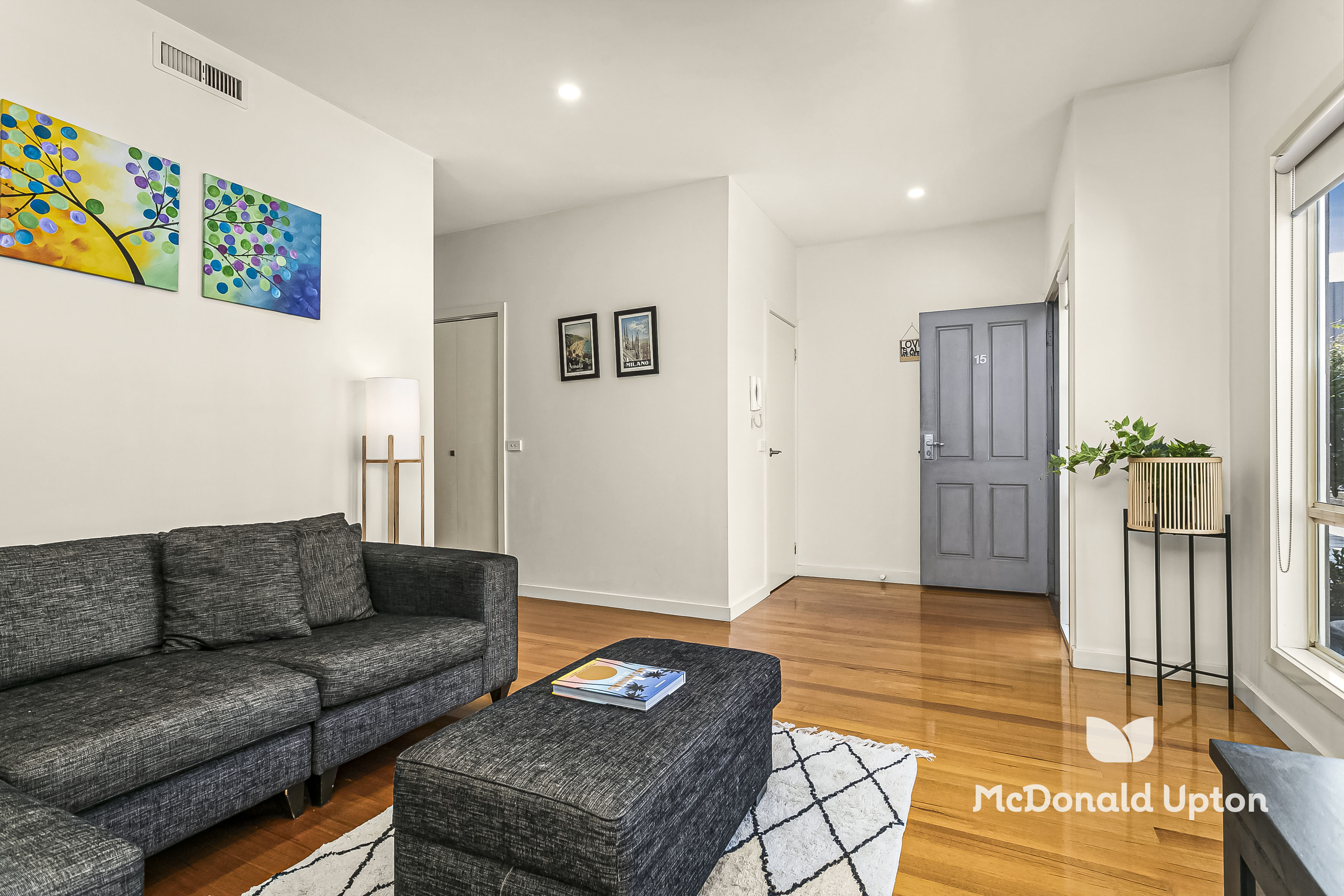 15 / 2 Scott Street, Essendon