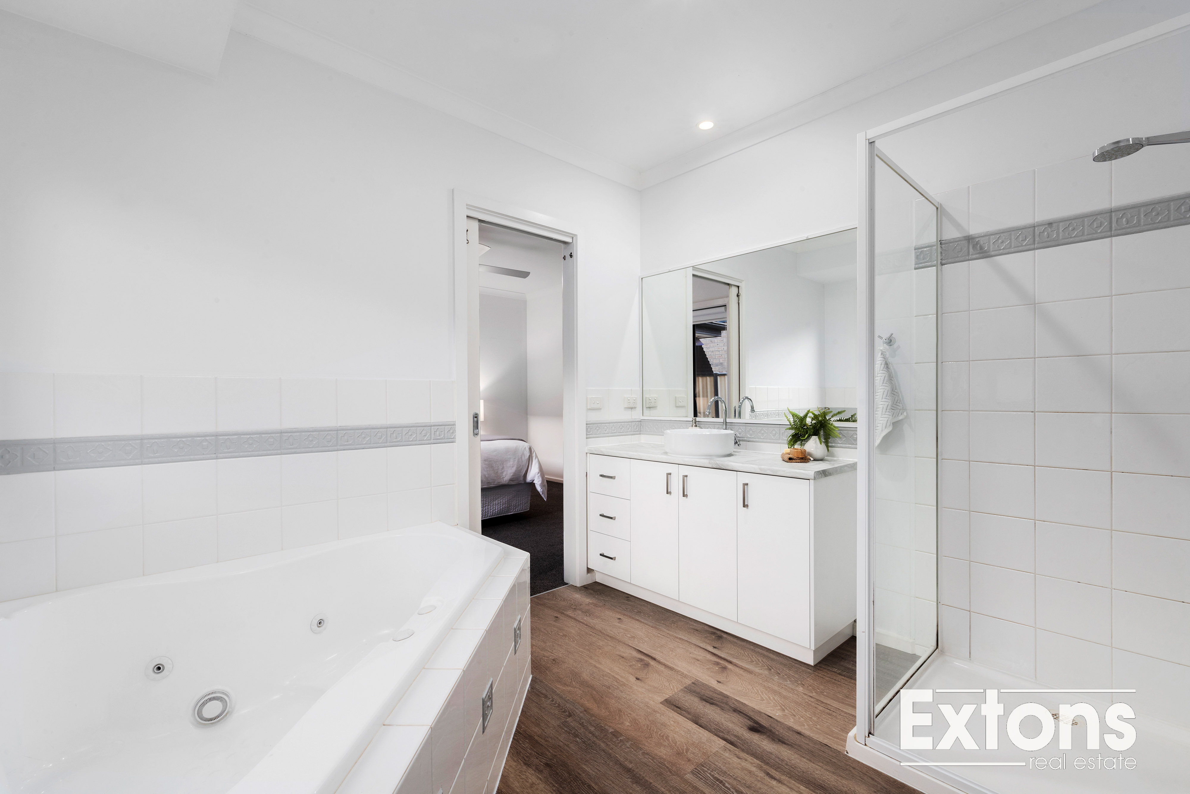 27 HENDERSON STREET, Yarrawonga Extons Real Estate