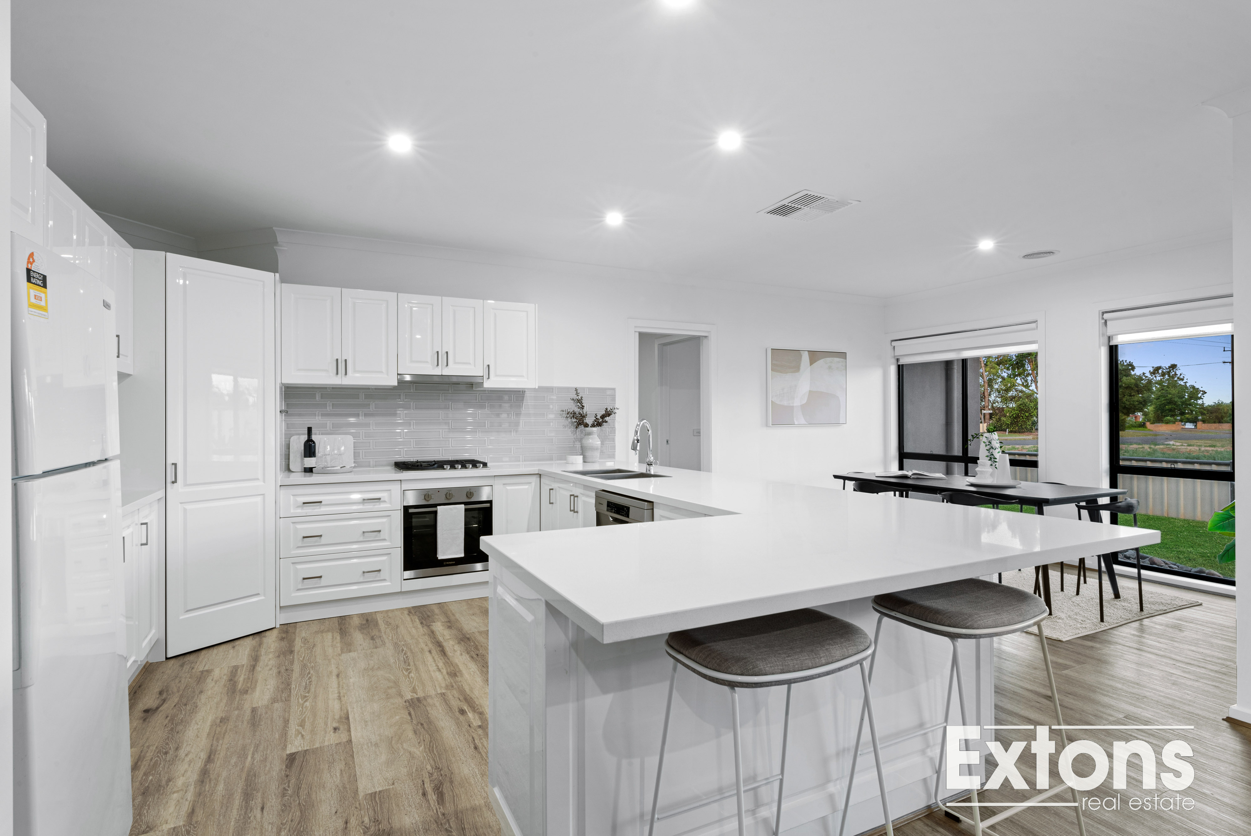 27 HENDERSON STREET, Yarrawonga Extons Real Estate