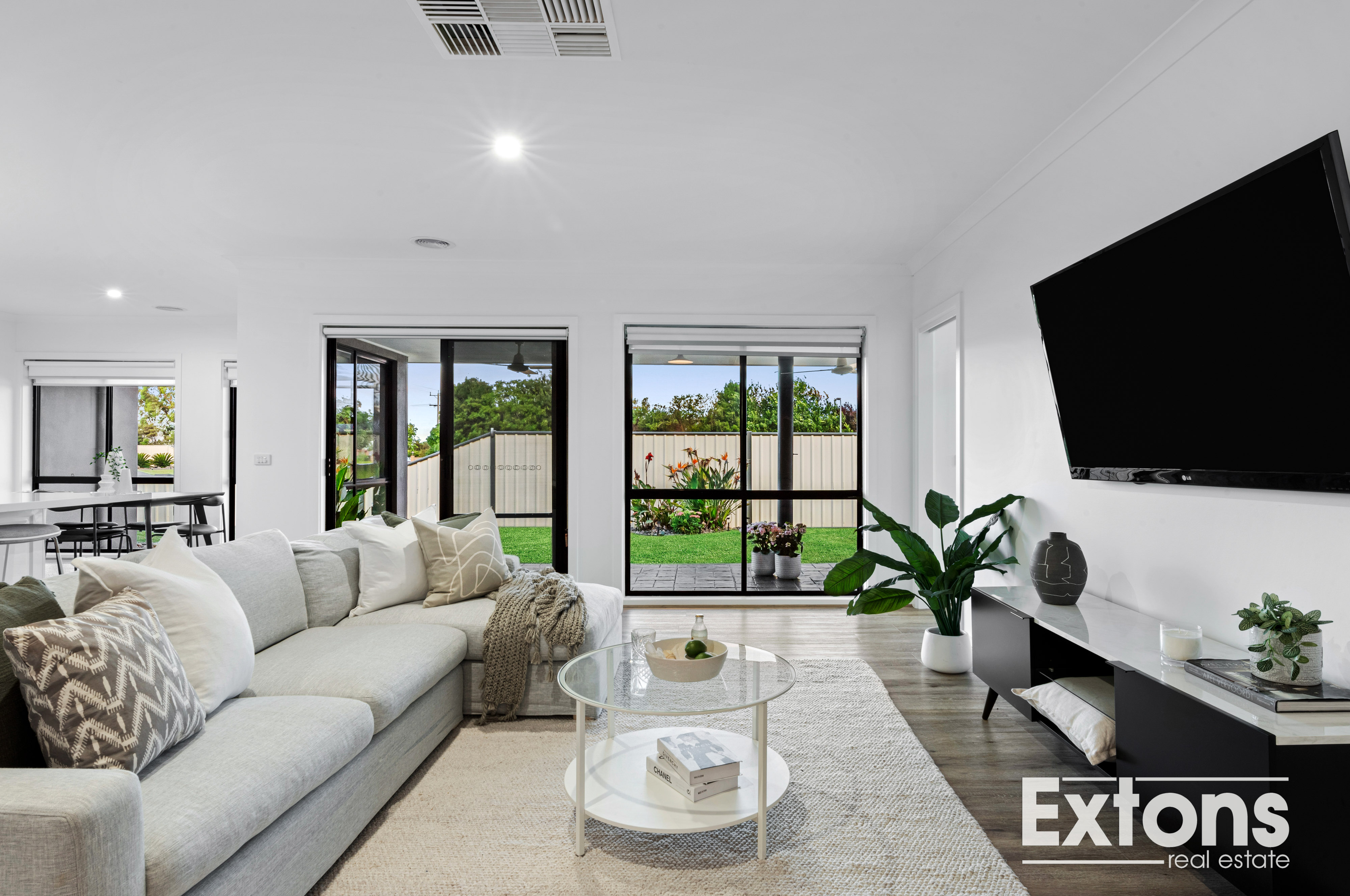 27 HENDERSON STREET, Yarrawonga Extons Real Estate