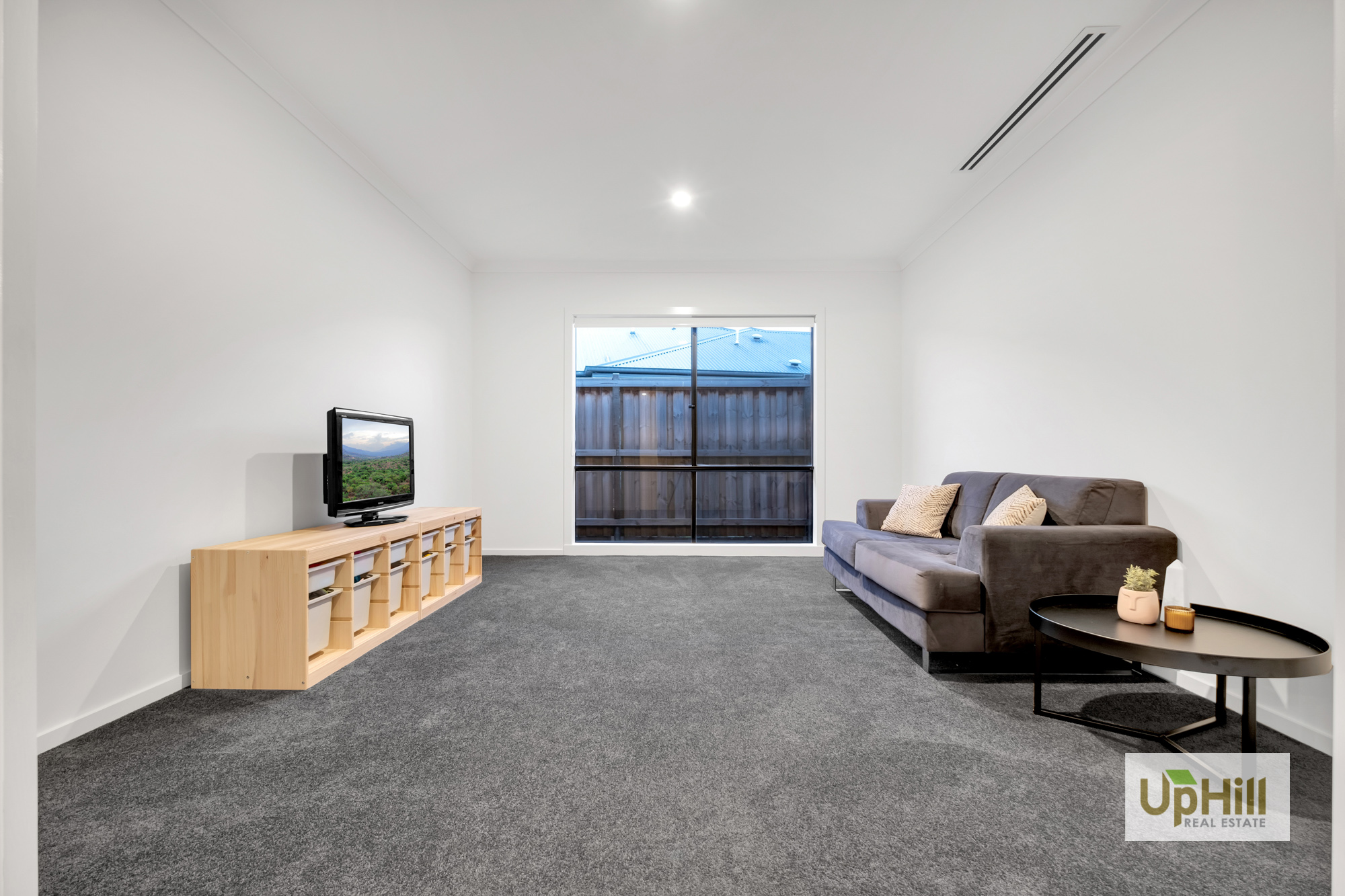 24 Gallant Drive, Clyde North Uphill Real Estate