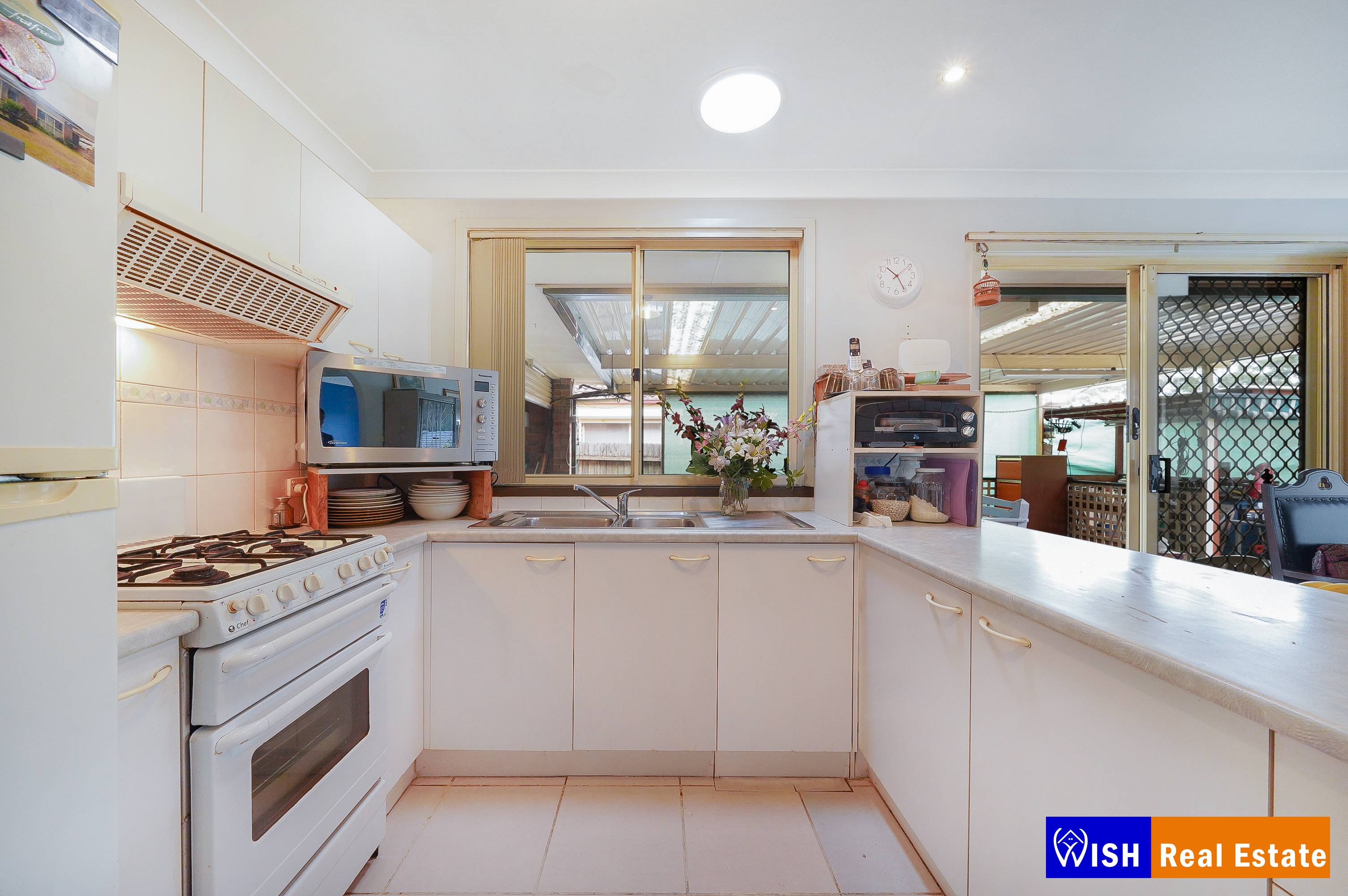 54 Freeman Circuit INGLEBURN NSW 2565 Australia