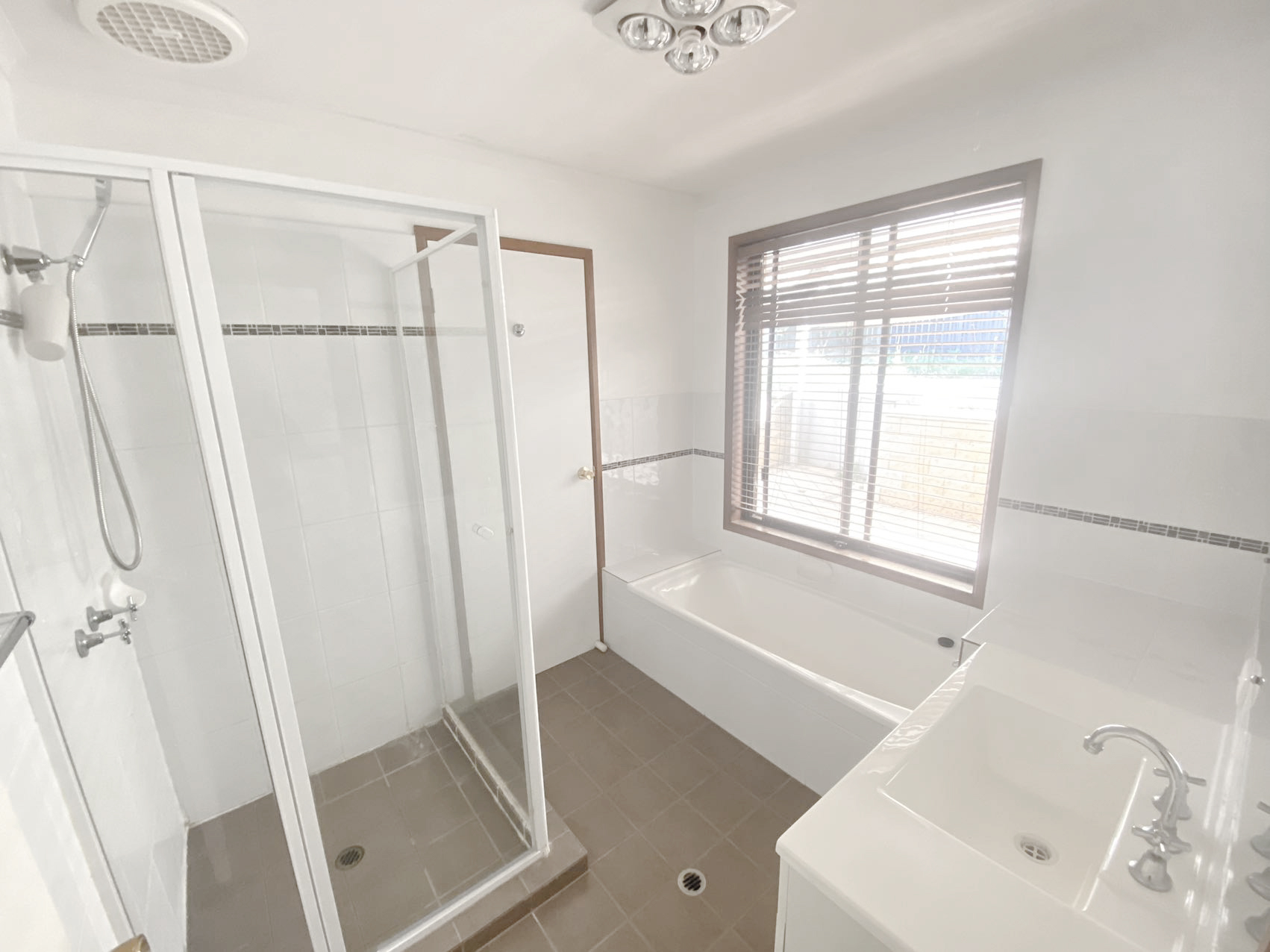 31 Drysdale Drive, TROTT PARK AC Real Estate