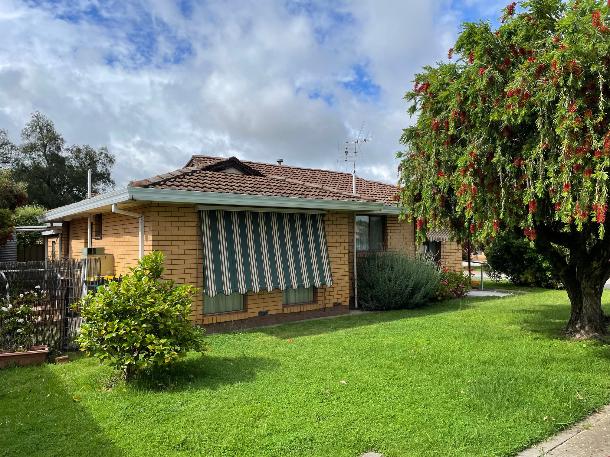 1 / 79 Brock Street, Euroa North Eastern Country Real Estate