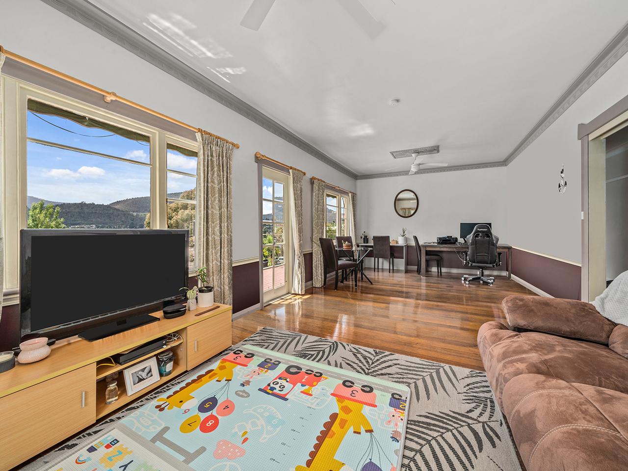 5 Glenora Road, New Norfolk Derwent Real Estate