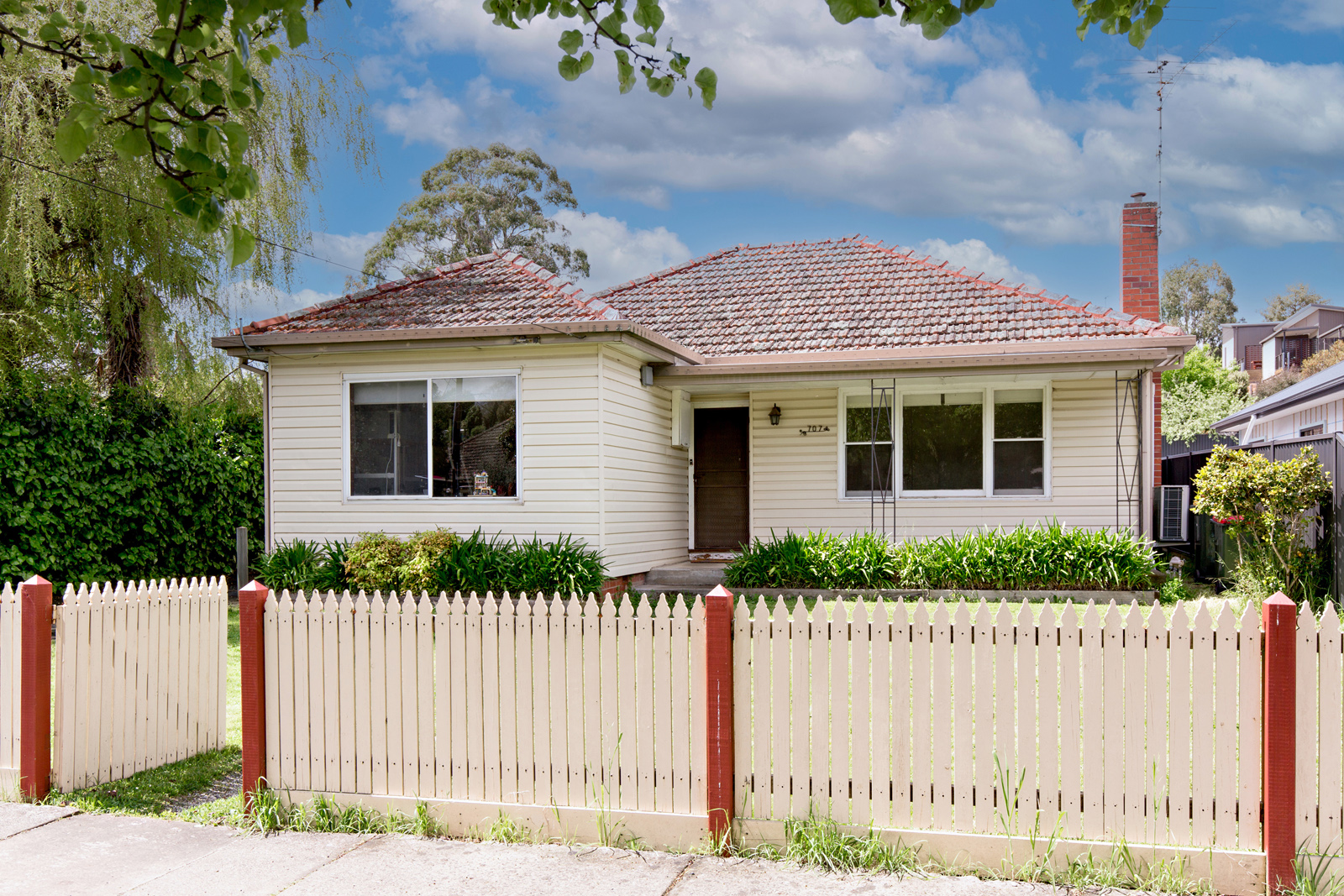 1 / 707 Humffray Street, Mount Pleasant Bartrop Real Estate
