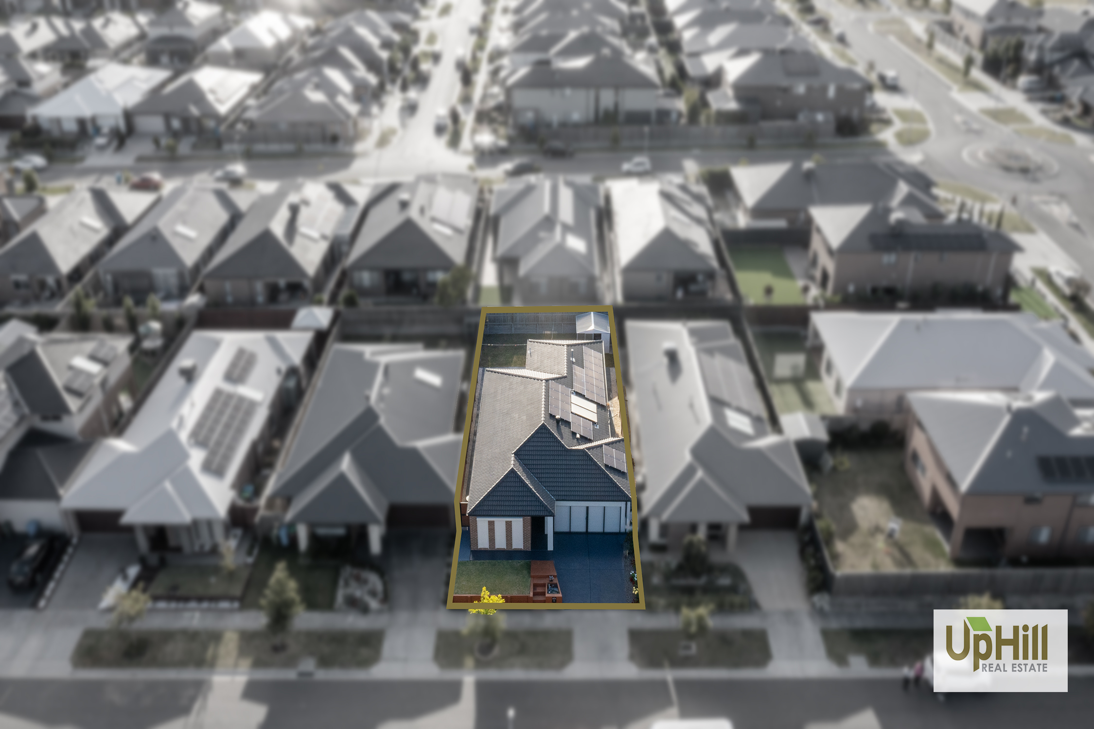 6 Landsdowne Avenue, Clyde North Uphill Real Estate