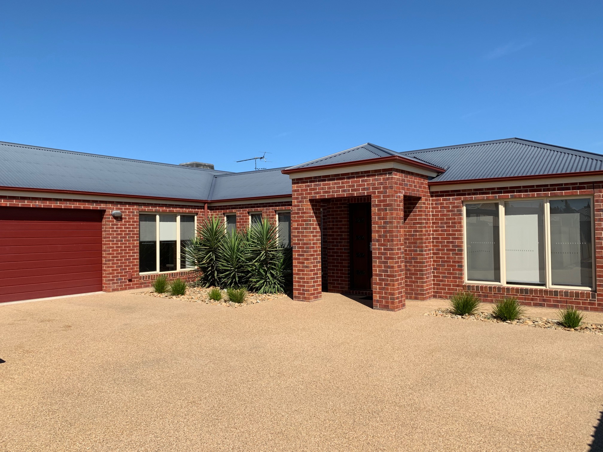 2 / 45 GORDON STREET, Wodonga sellbuyrent
