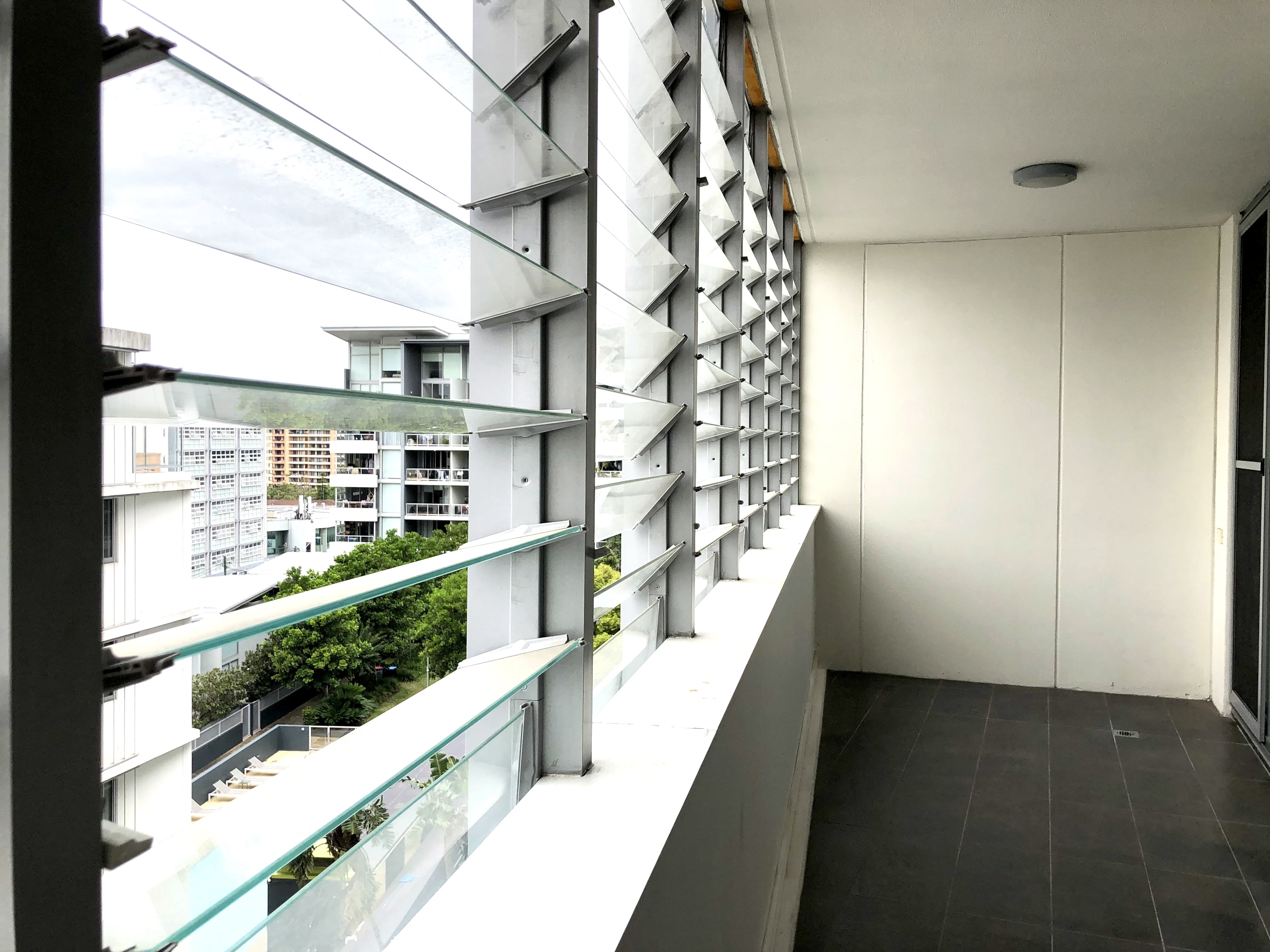 602 / 6 Keats Avenue, Rockdale Grand Realty