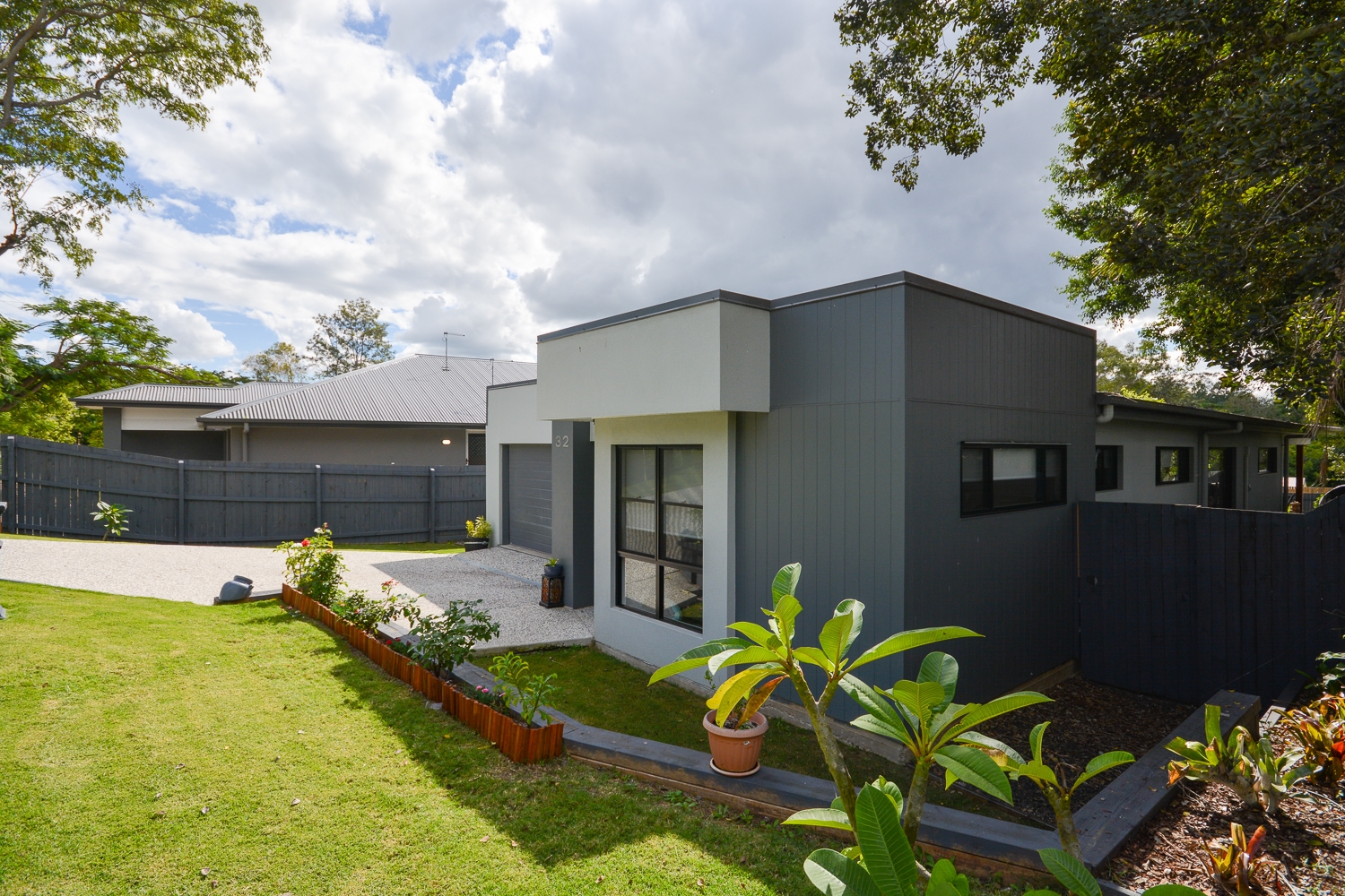 32 Willow Road West, Redbank Plains Premierre Group