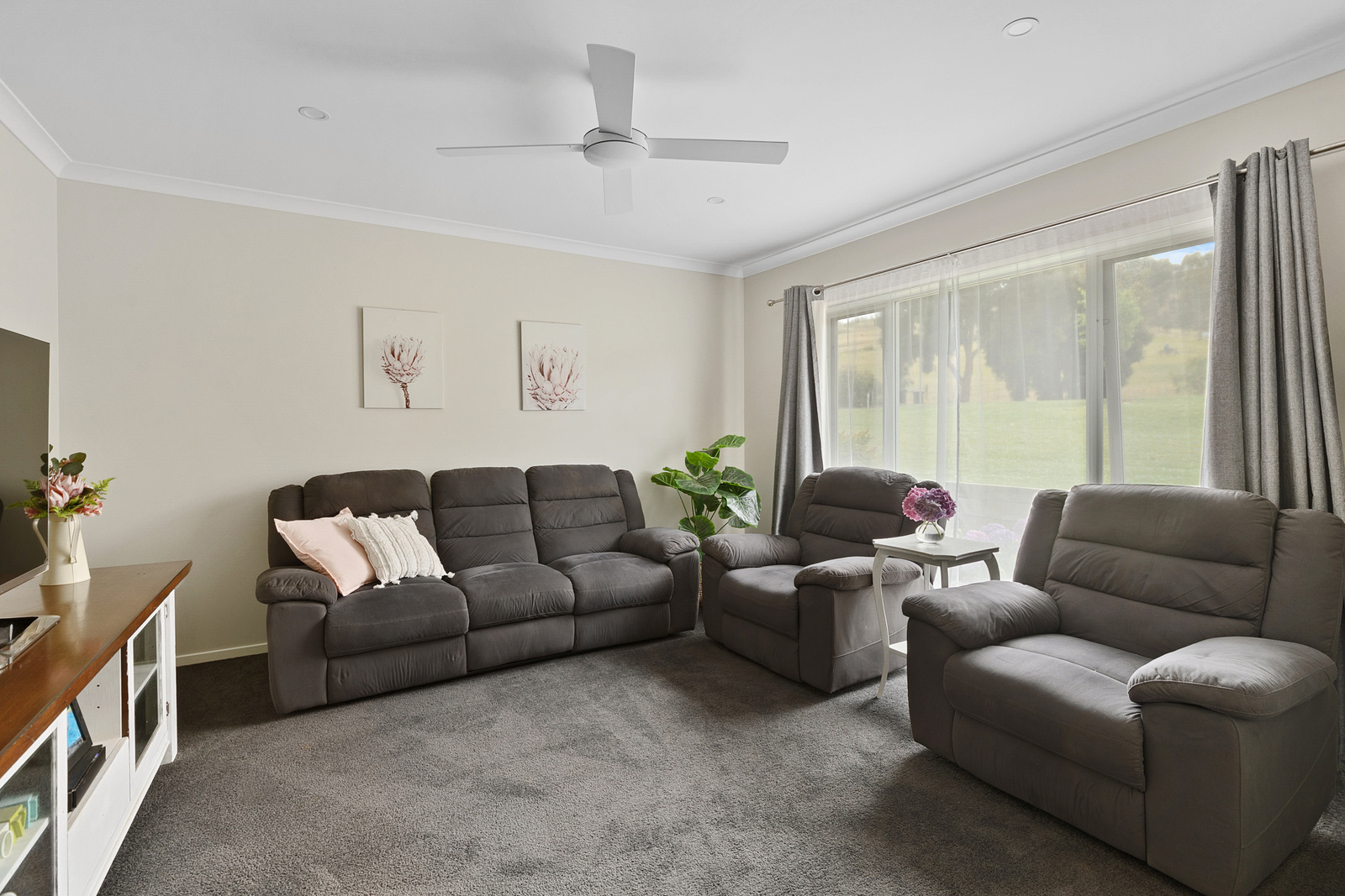 2527 SCARLETT STREET, Avenel Puppa & Gaehl Real Estate