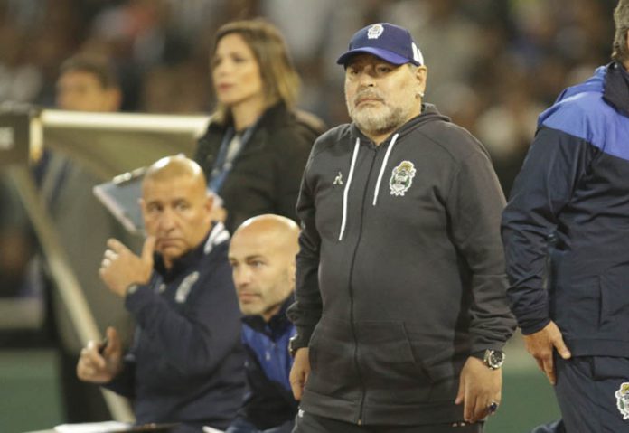 maradona-conferencia
