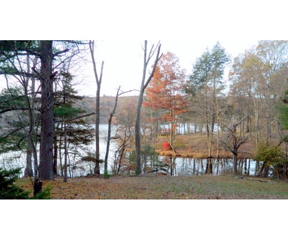 POCONO MOUNTAINS LAKEFRONT! WHITE HERON LAKE REAL ESTATE AUCTION
