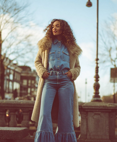 7 ways to style flared jeans like an off-duty model
