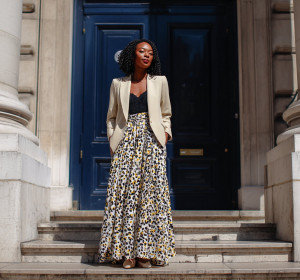 7 ways to wear a blazer according to the street style set
