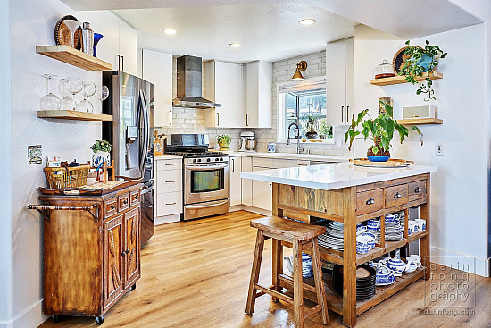 Laura Lothian - 422 Rosecrans Unit 14