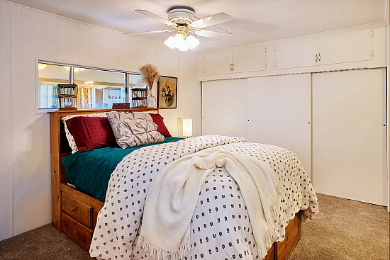 Laura Lothian - 4814 Old Cliffs Road