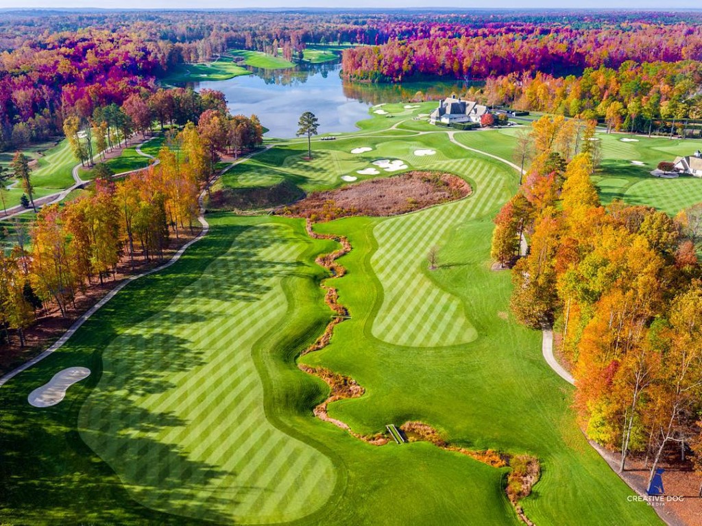 drone images of golf courses