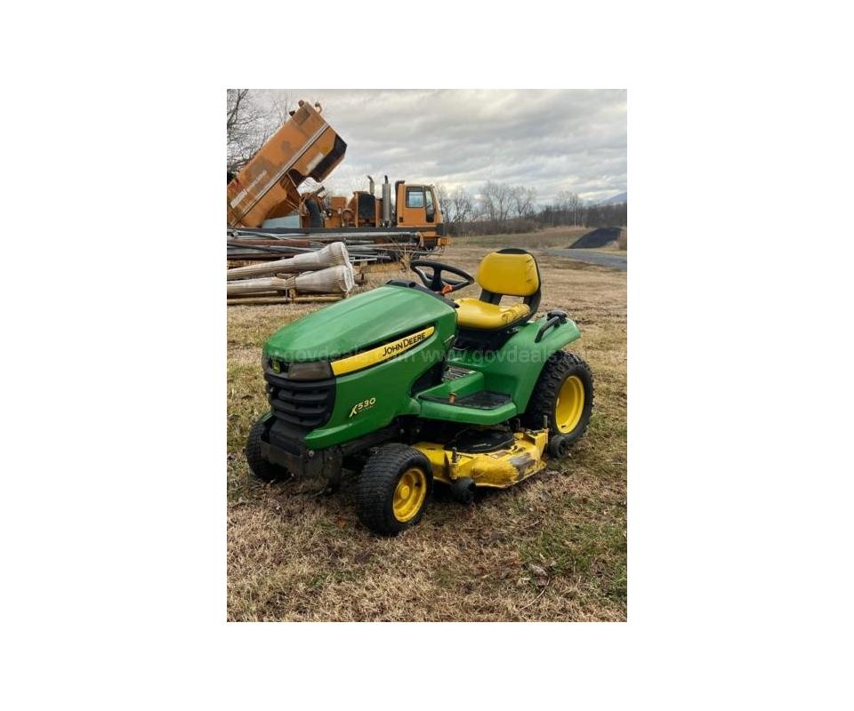 2010 John Deere X530 MultiTerrain Mower with 48" Deck and 47" Snow Blower