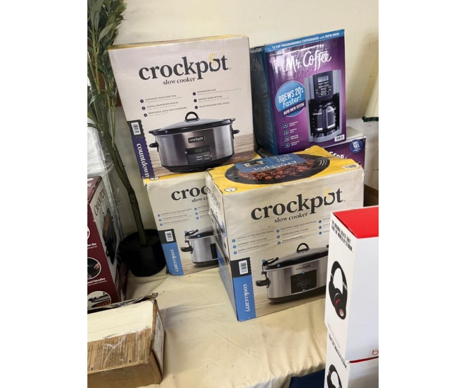 HUGE AUCTION PACKED FULL OF GREAT MERCHANDISE! YOU DONT WANT TO MISS IT