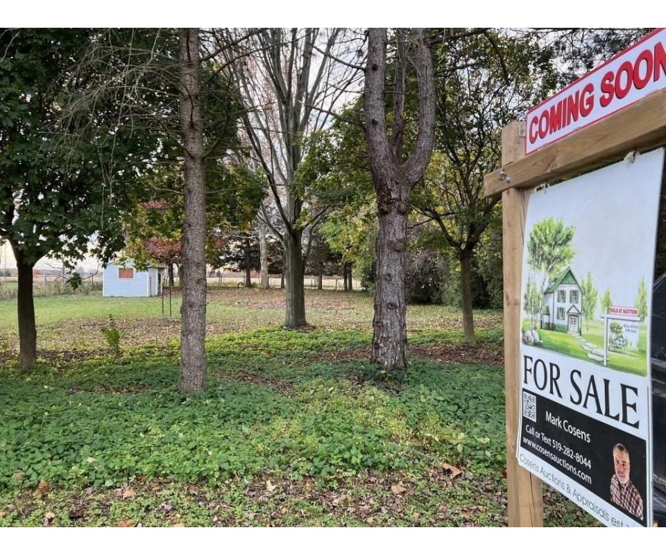 1/2 Acre Serviced Country Building Lot West Lorne, ON