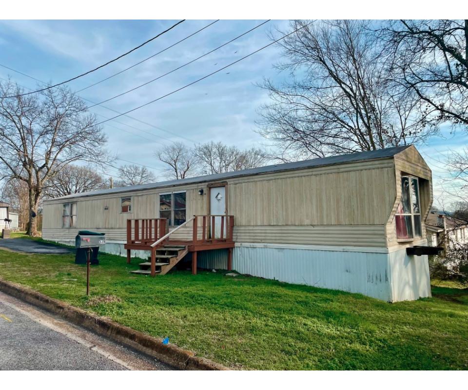 Mobile Home in Pulaski, TN