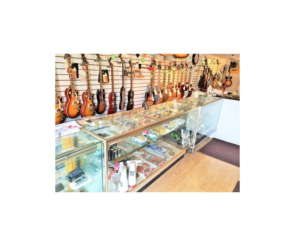 Music Instrument AuctionSTORE GOING OUT OF BUSINESS!