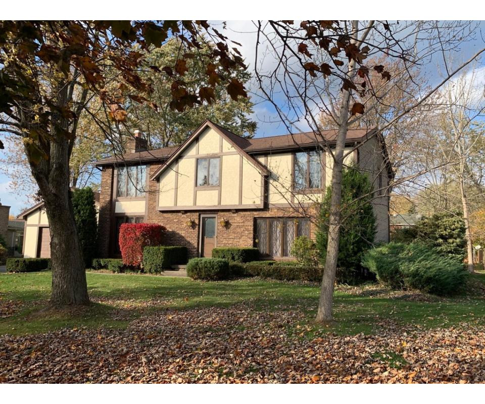 Lockport NY Real Estate Auction 857 Willow Street 4 BR Colonial