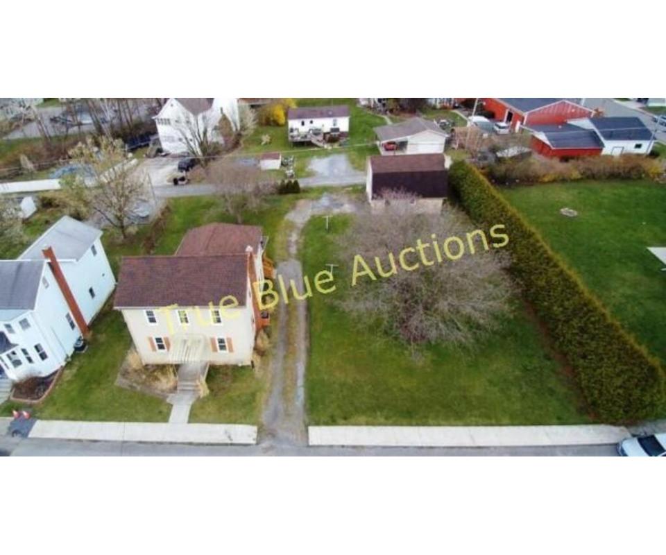 Real Estate 1025 4th Avenue Duncansville PA 16635