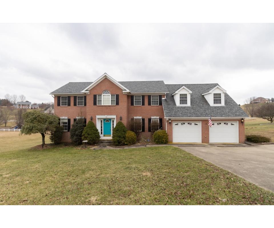 Beautiful 4 Bedroom in the Southpointe Subdivision