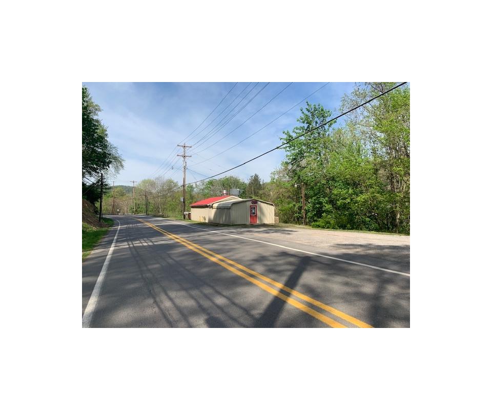 Commercial Building on U.S. Route 119