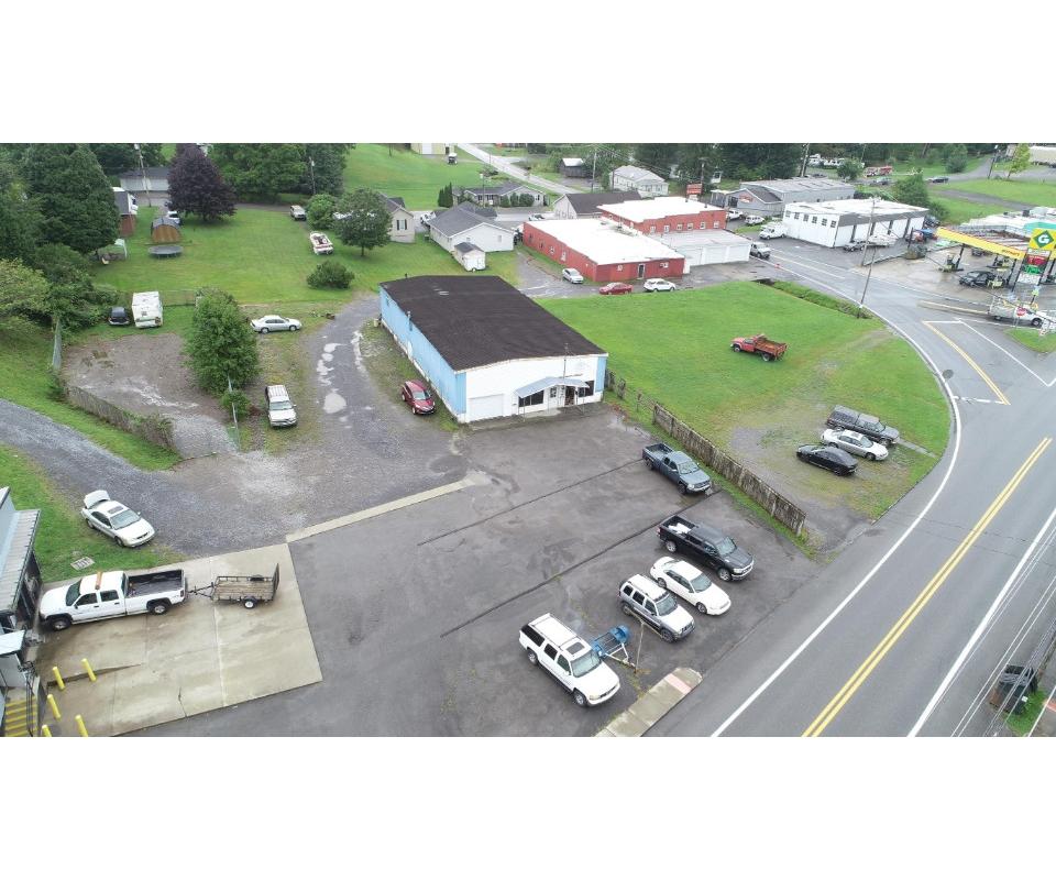 Versatile Commercial Property in a Great Summersville Location