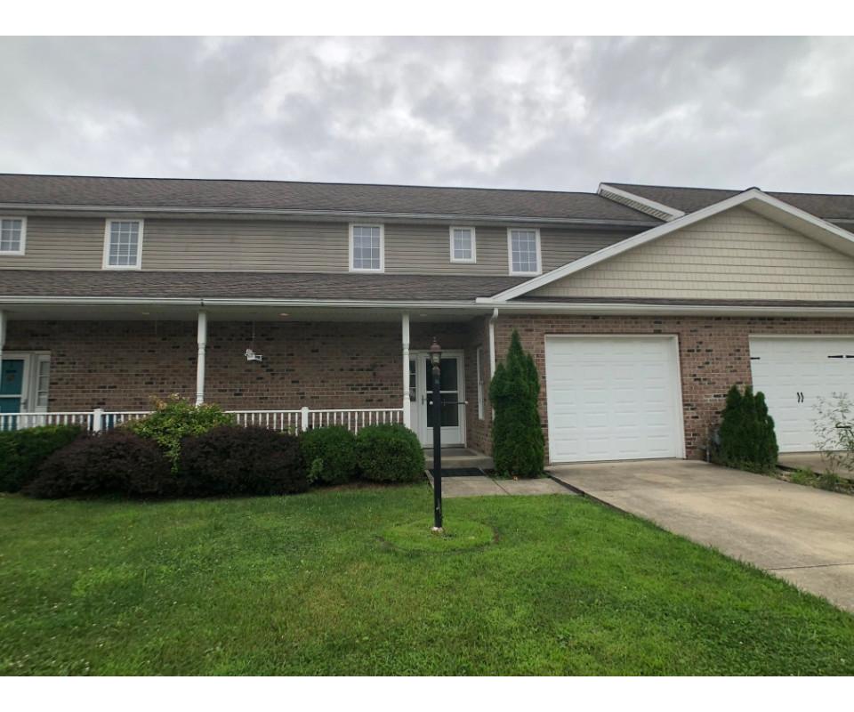 3 Bedroom Bridgeport Townhome