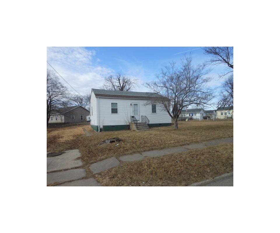 Real Estate Auction Burlington, Iowa