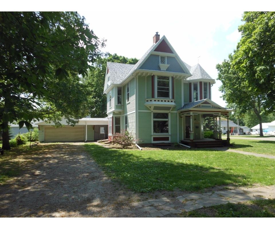 Wapello, IA Real Estate Auction