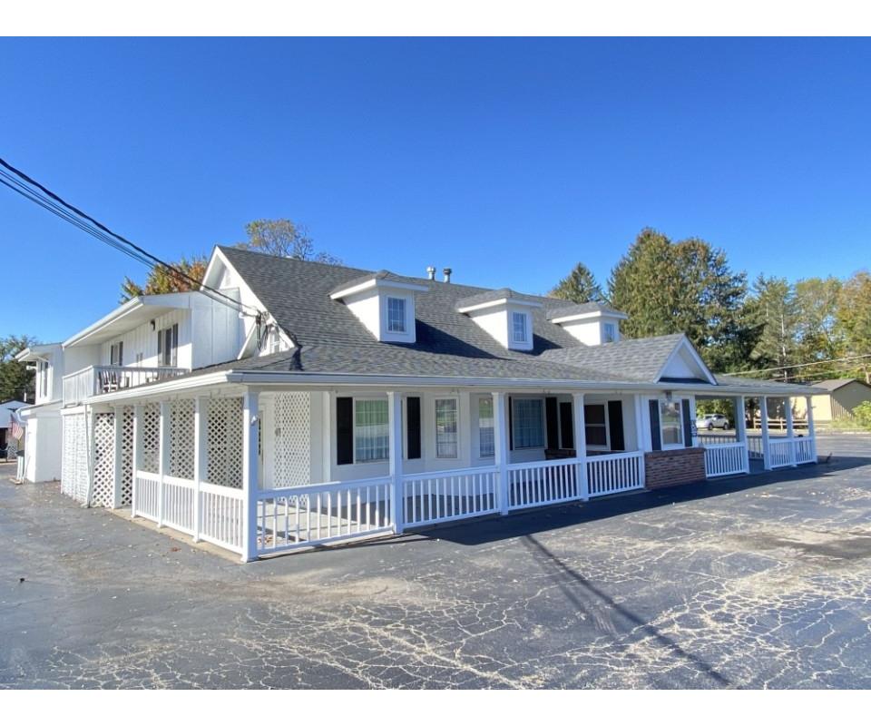 1009 Olean Rd, East Aurora, NY