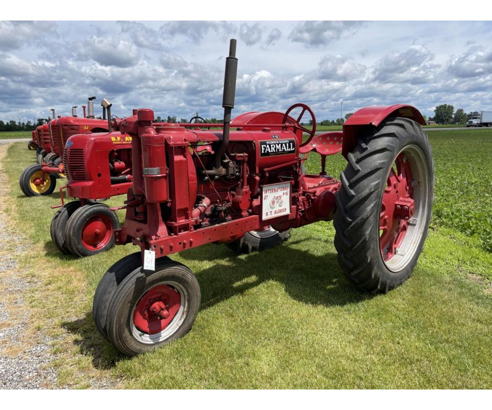 Estate of Richard T Aldrich Antique Tractor Auction