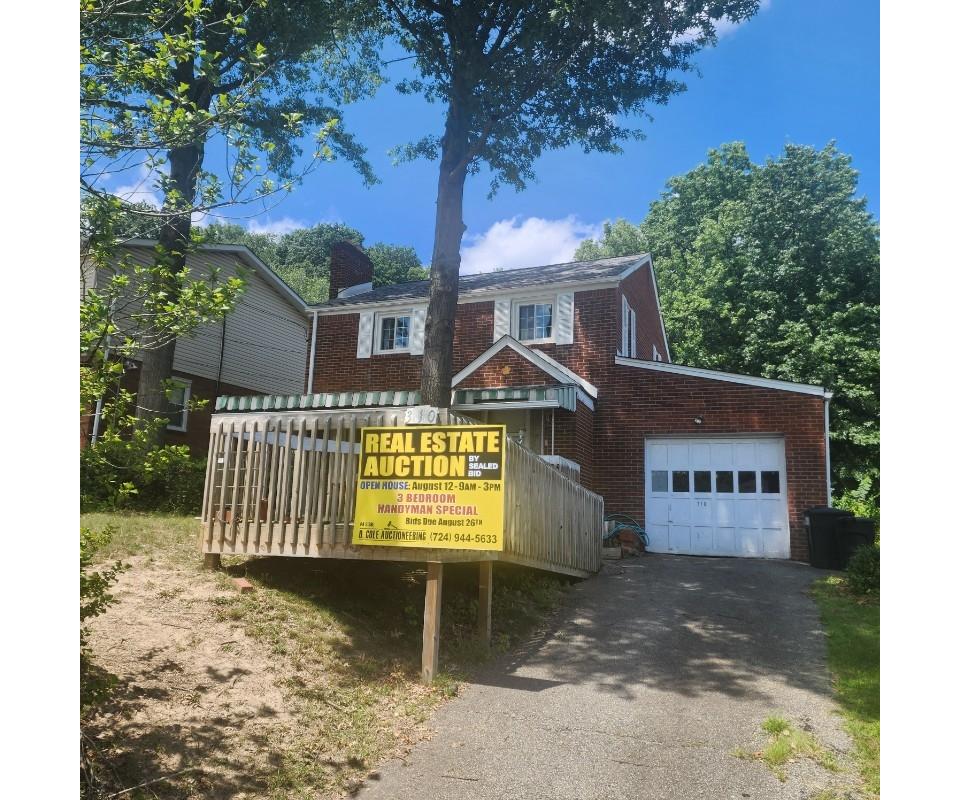 ESTATE SALE 1 DAY ONLY WHITE OAK REAL ESTATE AUCTION