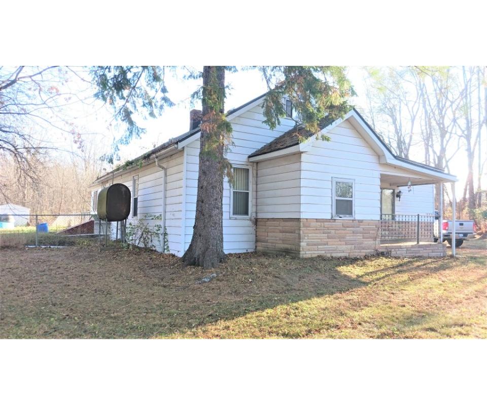 St. Clair Real Estate & Farm Equip.,Mechanic Tools & Equipment