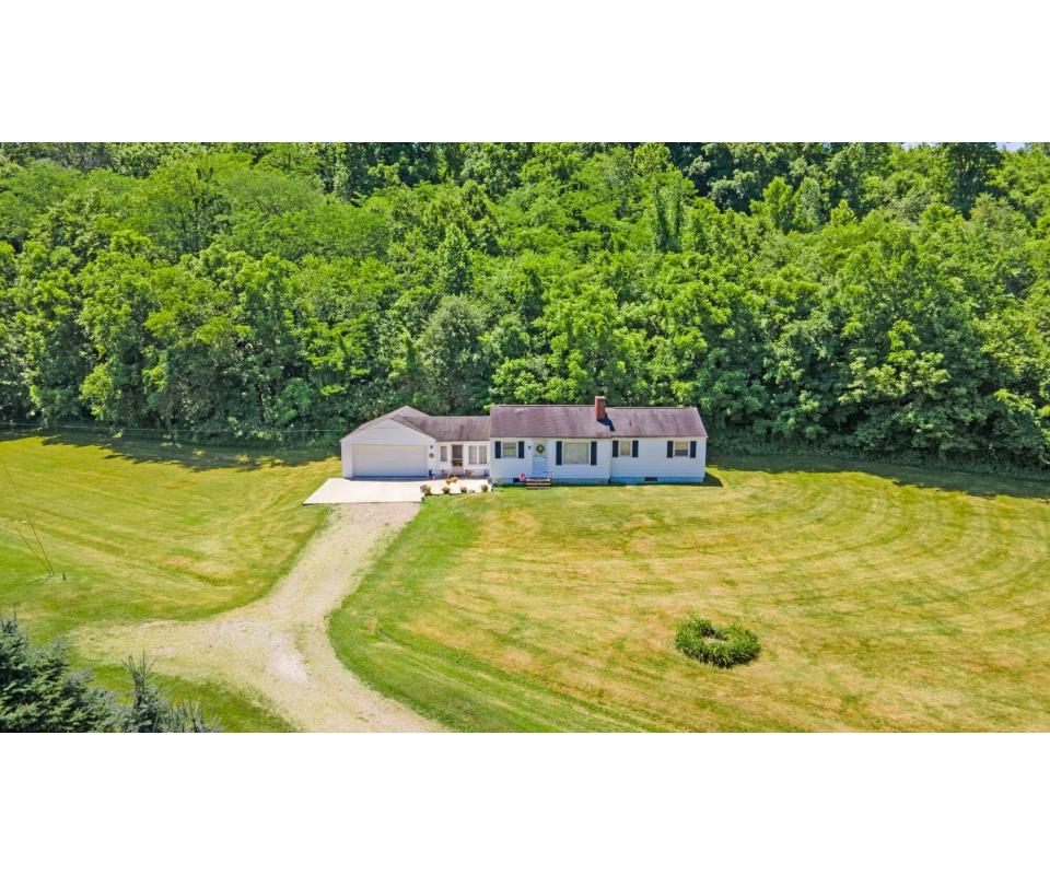 Baumgardner 353± Acre Absolute Real Estate and Contents