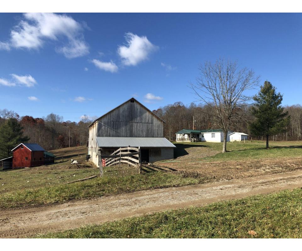 25 Acre Farmette in Tuscarawas Co. OH.
