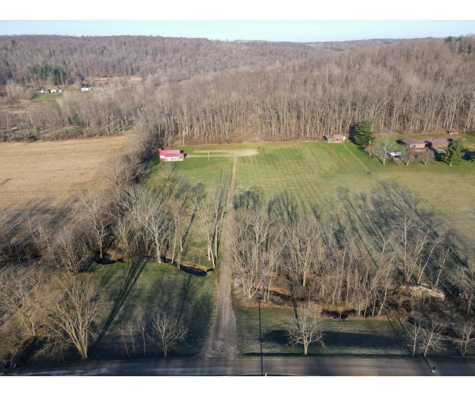 Barndominium with 2 Camper Sites on 4 Acres