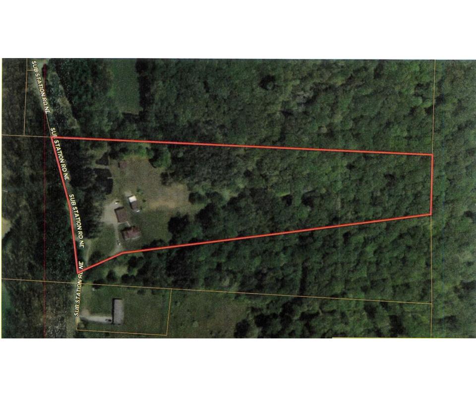7 + Acres Tuscarawas County with 3 Bedroom Home