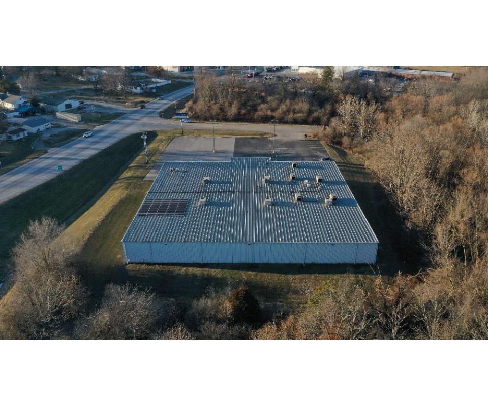 Hillsboro, Illinois Commercial Real Estate Auction