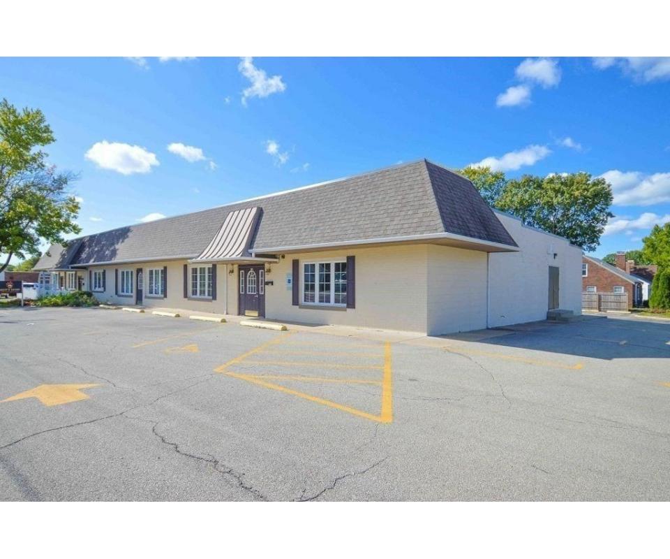 3125 N Prospect Road, Peoria, IL 61603